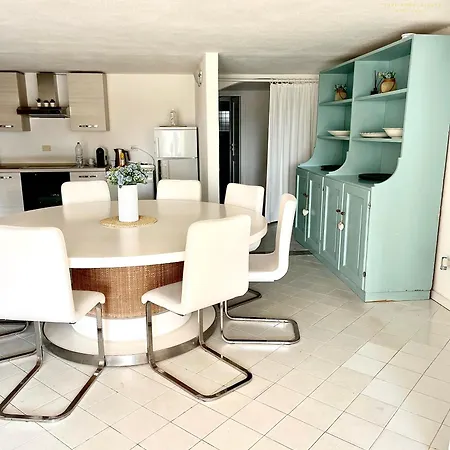 Paradise-house A 30 Secondi Da Holiday home *